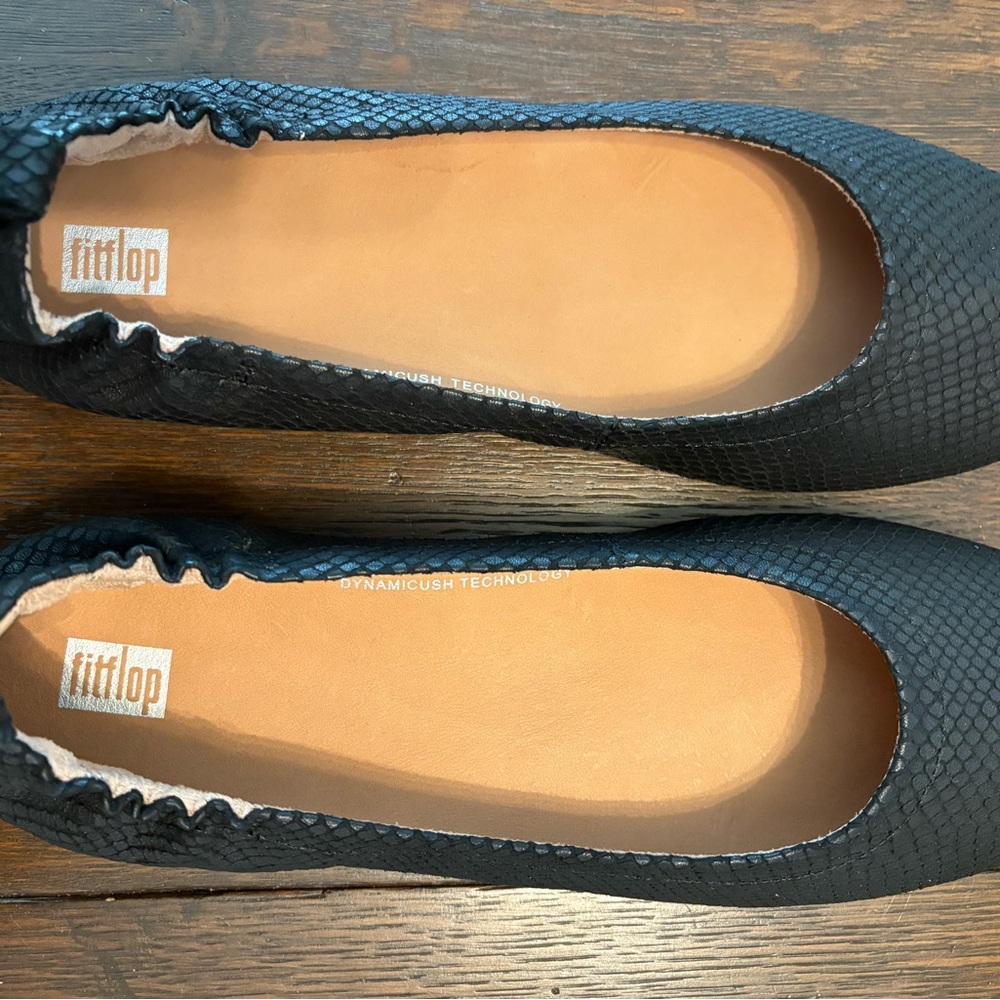 FitFlop Black Textured ballerina /flats